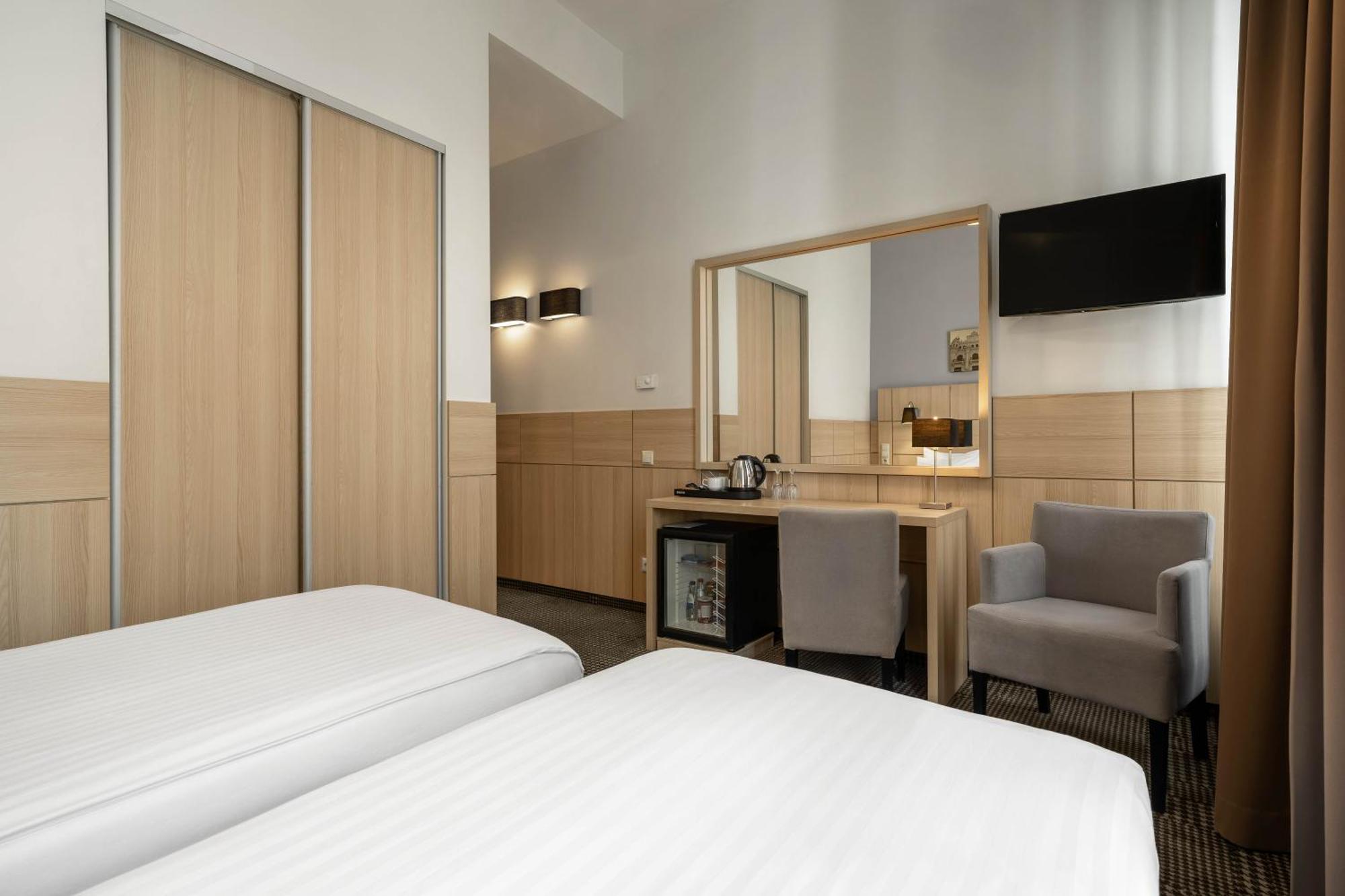 Hotell Wellton Centrum & 4*