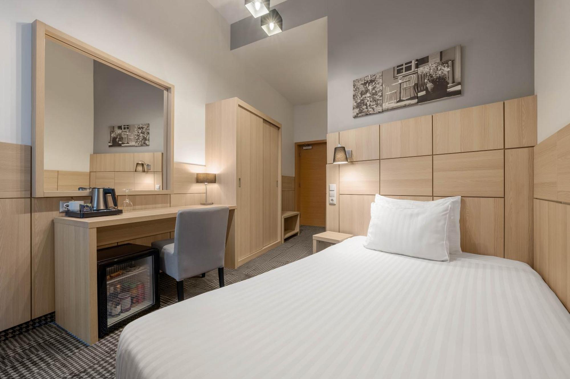 Wellton Centrum & Hotell 4*
