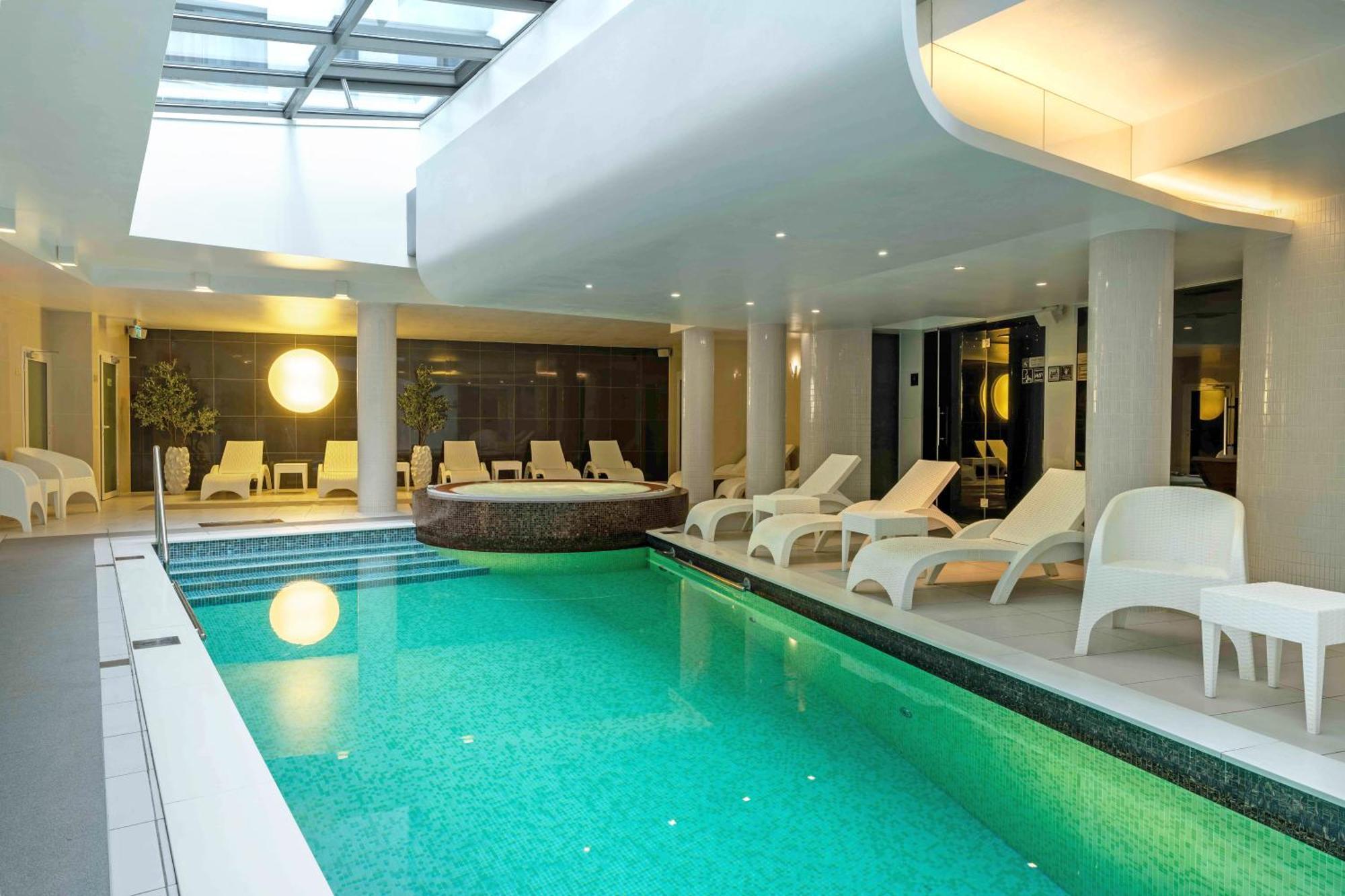 Wellton Centrum & Hotell 4*